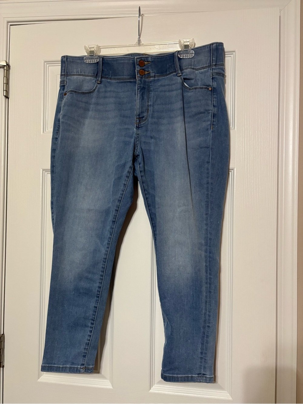 Apt. 9 Light Blue Ankle Crop Skinny Jeans with Double-Button Waist